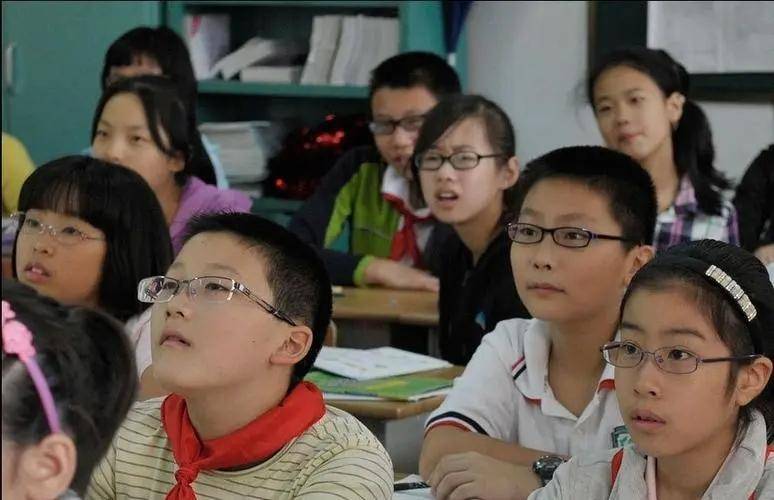 怎么办？三款值得一试的爆款眼罩来了！九游会J9长期盯着电脑眼疲劳眼干涩(图2)